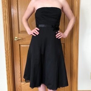 Express Black Strapless Full Skirt Dress